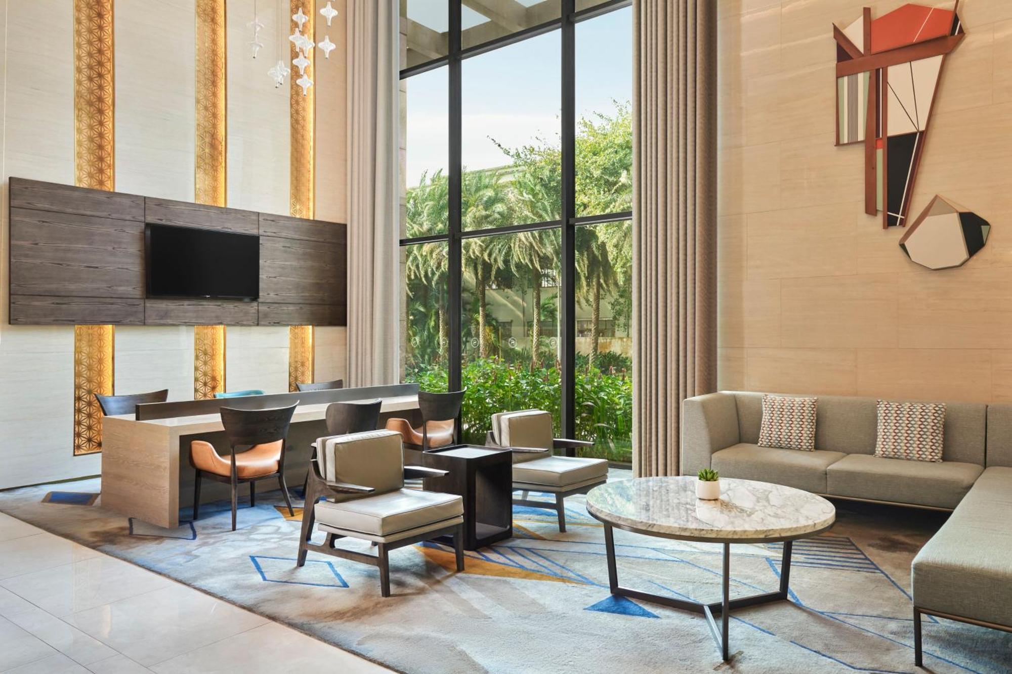 Sheraton Can Tho Bagian luar foto The lobby of the hotel