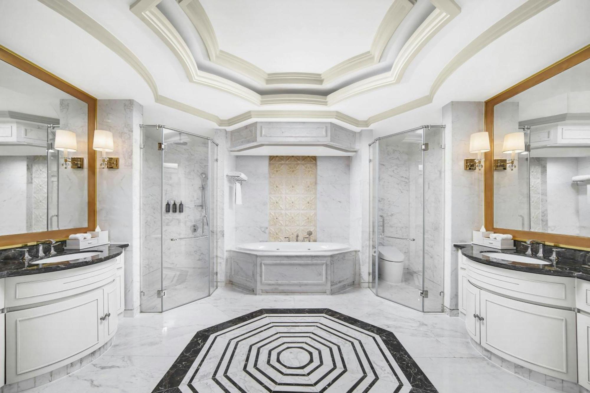 Sheraton Can Tho Bagian luar foto Bathroom